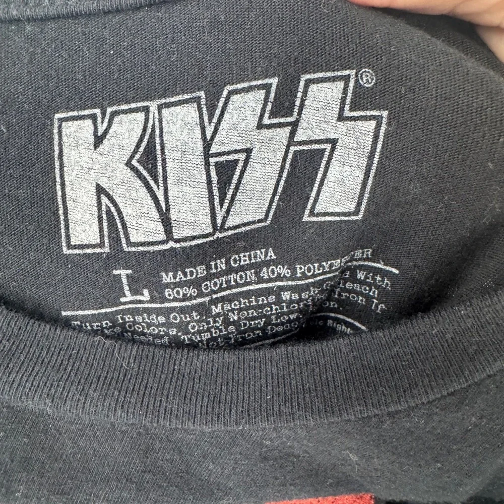 KISS World Tour 77 Graphic T-Shirt‎ Mens Large Black Rock Band Short Sleeve Tee